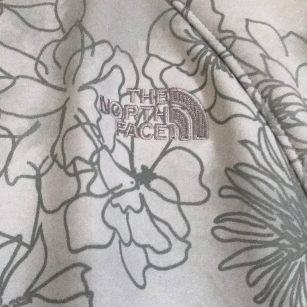RARE women’s North Face. - Picture 5 of 12